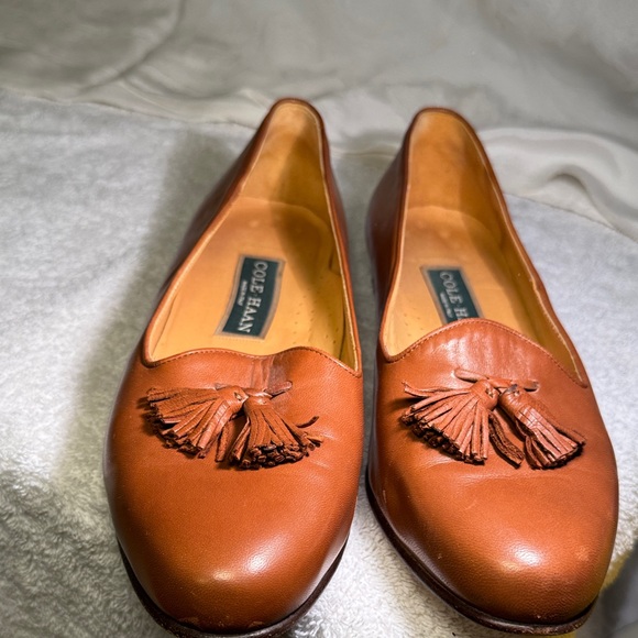 Cole Haan Women's Brown Tassel Loafers - Picture 1 of 16